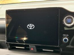 【10.5インチナビ】高級感とインパクトのある大画面ナビを装備。各種オーディオ操作はもちろん、スマホ連携もできる利便性の高いナビです♪