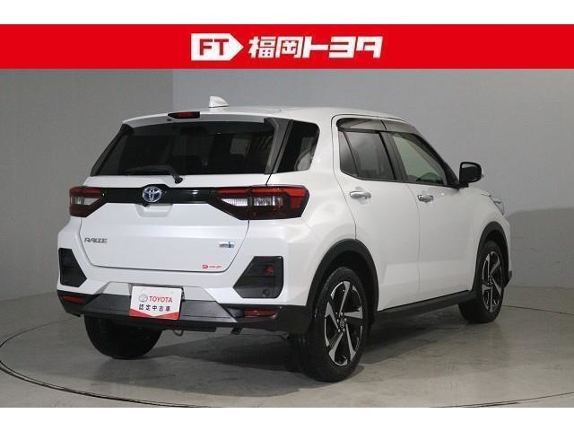 トヨタ認定中古車、評価5。走行距離5万キロ以内で、とてもきれいな状態です。