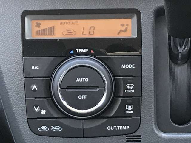 オートエアコンで窓ガラスの曇りもワンタッチで取れます♪お電話での問い合わせは0078-6002-135728 (無料)です♪お気軽にどうぞ♪♪【HPもご覧ください☆ https://k-smile.jp/kyoto/ 】