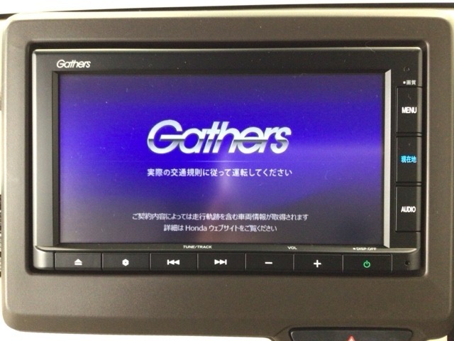 【オーディオ機能】ナビに一体のオーディオは、CDプレーヤーを装備♪もちろんFM/AMラジオもお聞きいただけますよ♪