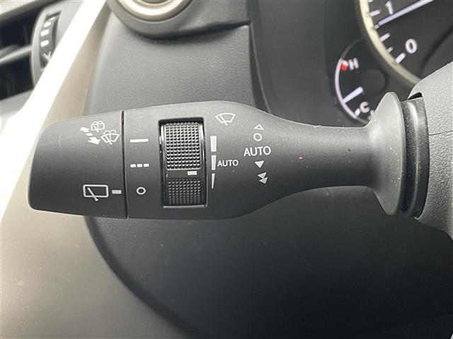 【運転席操作部】快適なドライブを楽しむための機能が装備されています！運転席から触れるので、使いやすいです！除菌プランいれていただくと、さらに清潔で安心していただけます！