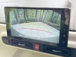 【バックカメラ】駐車時に後方がリアルタイム映像で確認できます。大型商業施設や立体駐車場での駐車時や、夜間のバック時に大活躍！運転スキルに関わらず、今や必須となった装備のひとつです！