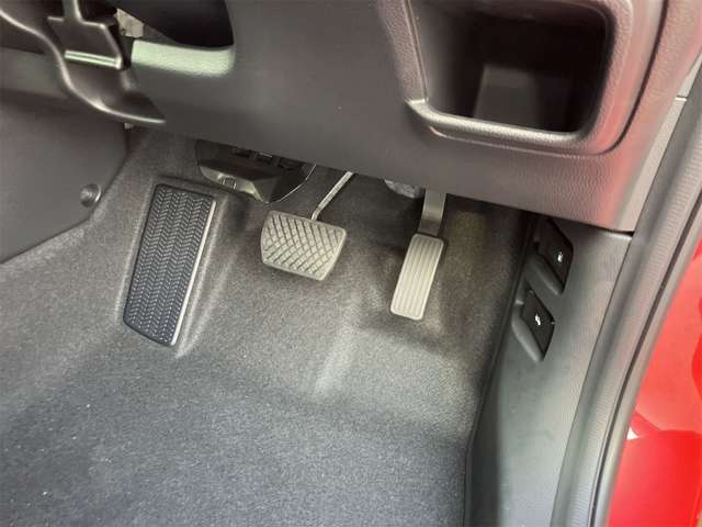 ご覧いただきありがとうございます♪気になったお車がありましたらお気軽にお電話をください！