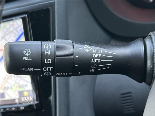 気になる車はすぐにお問い合わせください！画面右側の0066から始まる無料ダイヤルからお問い合わせ下さい！専門スタッフがお車のご質問にお答えいたします！