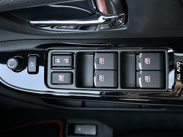 みなさまのお車選びのお手伝いをさせてください！スタッフ一同心よりご来店、お問い合わせをお待ちしております！