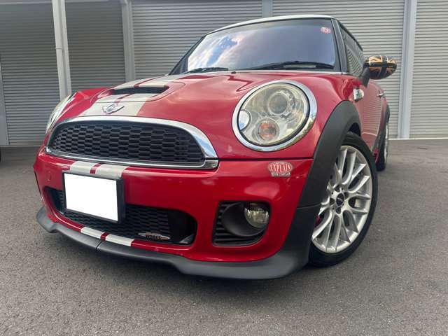 現車確認と試乗のお申し込みは事前予約（連絡）をお願いいたします。現車は本社ショールーム・認証工場（茨城県下妻市の筑波サーキット前0296-48-9477）に保管されている場合があります。