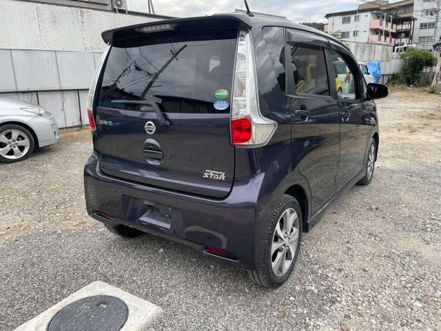 当社は徹底した経費削減のため、第二駐車場を遠方に借りています。ご来店の際はお電話の程宜しくお願い致します！