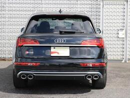 Audiデザインはリアビューもエレガントで存在感があり、LEDを使ったテールランプも視認性高くデザイン的アクセントになってます。