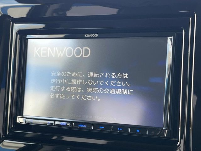 【ナビゲーション】目的地までしっかり案内してくれる使いやすいナビ。Bluetooth接続すればお持ちのスマホやMP3プレイヤーの音楽を再生可能！毎日の運転がさらに楽しくなります！！