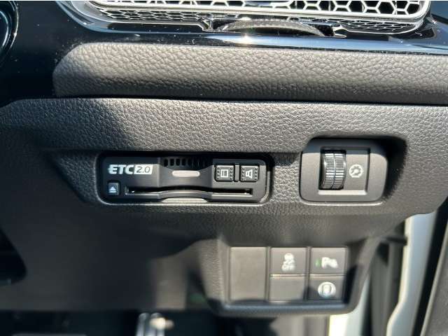 【ETC車載器】お持ちのカードを入れていただければ、そのままお使いいただけます！セットアップ作業をしてご納車いたします。