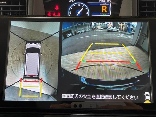 【パノラミックビューモニター】を装備しております。全周囲カメラで危険察知。狭い駐車場でも安心して駐車できますね。