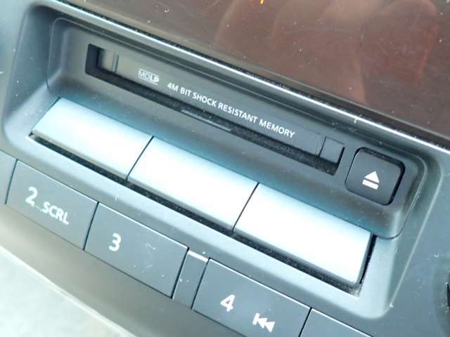 CD・MD・TVがお楽しみいただけます。TVは社外のパナソニック製地デジチューナーが装備されております♪