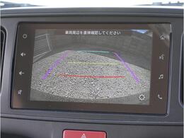 【バックカメラ】駐車が苦手な方でも安心してお乗りいただけます。リバース連動で画面が切り替わるのでとっても便利です。