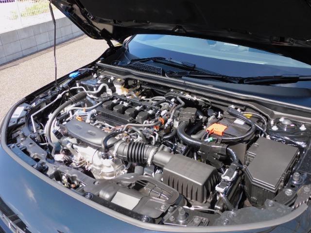 エンジンルーム・1.5L 直噴VTEC TURBOエンジン