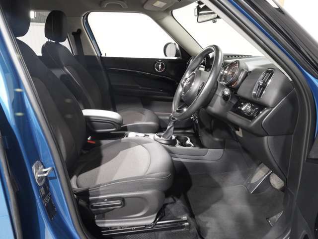 ■リクエストミニについて・・・ミニ専門店の当社では、現在、在庫のないご希望車種をお探しいたします！■HPにてご登録いただければ、ご希望の車種が入庫もしくは情報が入り次第ご連絡させていただきます♪