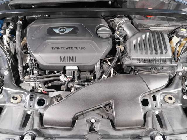 ■総在庫数は約250台！■屋内展示場で天候を気にせず安心してご覧いただけます。■経験を活かして自信を持ってオススメできる確かな良質車のみを厳選ラインナップ致しております！■是非お立ち寄りください♪