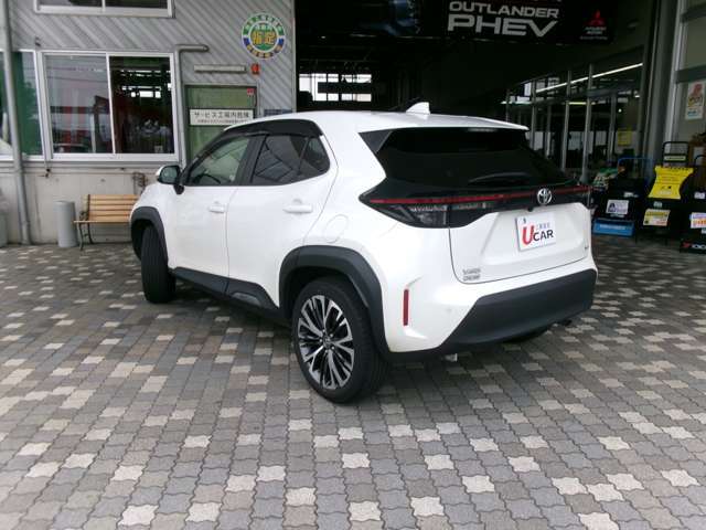 当店では車の販売に加え、保険、JAFも取り扱っています。お客様のご要望に添い保険プランをご提案させていただきますので是非ご相談ください。