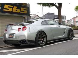 2010年03月：スピードメーター交換（ディーラー記録有）走行距離合計28,800km。・2019年02月：フライホイールハウジング交換済・2025年06月：ABSオーバーホール済。メンテナンス履歴多数あります。