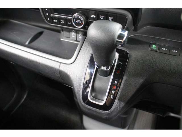 掲載していない車種や色・グレードなども、全国のオートオークションから代行してお探しさせて頂きますので、お気軽にご相談ください★