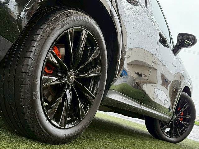 純正20インチを装備！！