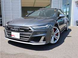 アウディ認定中古車は安心してお乗り頂くため1年間走行距離無制限の保証が無料で付いております。　全国陸送可能で、ご納車後はお近くの正規ディーラーにてメンテナンスを受けることができます