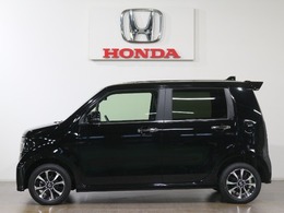 ボディカラーはクリスタルブラックパールです。