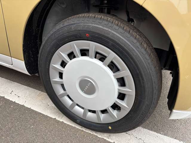 ☆お車についた傷やヘコミ、事故の修理もハヤシにお任せください。自社鈑金工場で修理ができますの安心です☆