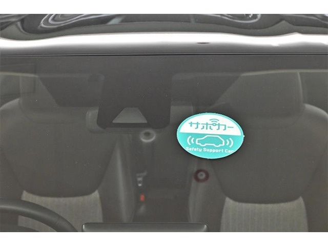 【トヨタセーフティセンス】走行中に前方の車両等を認識し、衝突しそうな時は警報とブレーキで衝突回避と被害軽減をアシスト。より安全にドライブをお楽しみいただけます。
