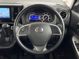 【ハンドル】『ハンドル/ステアリング』の画像になります。写真の内容に関してご不明点、ご質問等がございましたらお気軽にガリバー店舗までお問い合わせください。