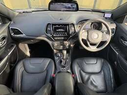 LIBERALA野々市の物件をご覧いただきまして誠にありがとうございます。心ゆくまでおクルマ選びをお楽しみください。