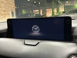 【純正メーカーナビ】装備でフルセグTV視聴やBluetooth等充実装備。