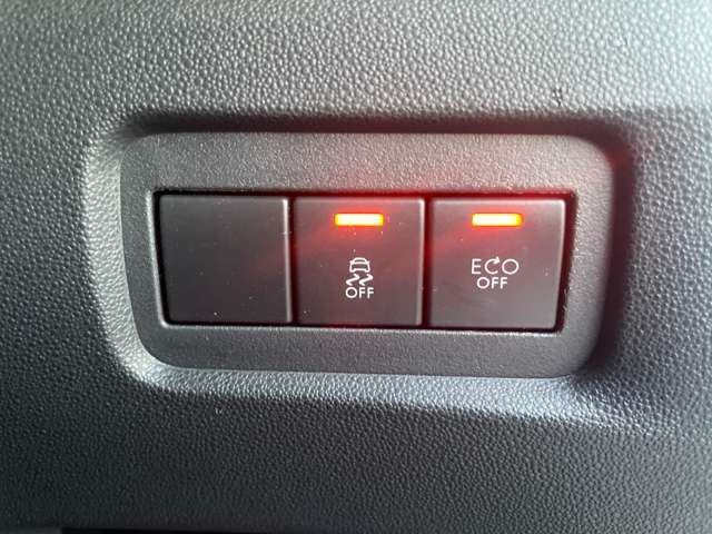 こちらのお車はカーチス浜松店にございます。車両状態をご確認したい場合、当社のホームページにて車両状態評価書がございます。是非チェックしてください(^^)/。お電話での問い合わせもOKです。