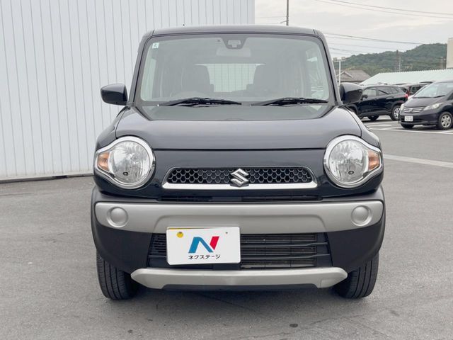 弊社では、全車『修復歴なし』のお車のみ取り扱っております。専任バイヤーによる厳選した仕入れの後、入庫後の車両チェックを行い、ネクステージが認定した高品質な中古車をご提供しております。
