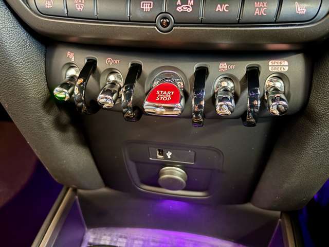 目立った傷もなく良好な状態に保たれております！