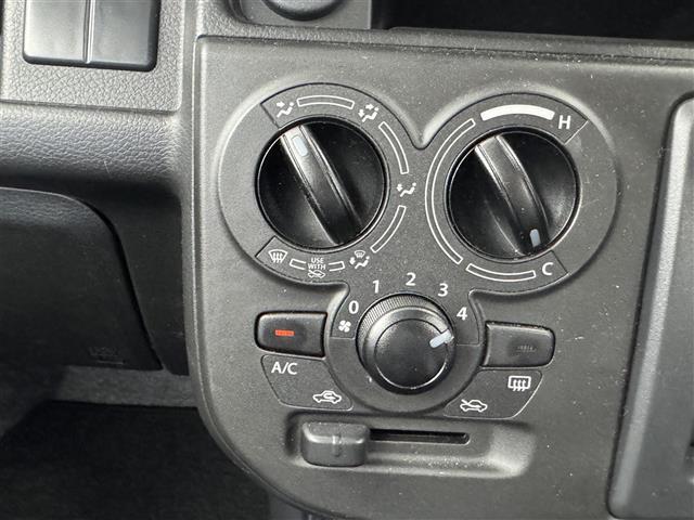 【運転席操作部】快適なドライブを楽しむための機能が装備されています！運転席から触れるので、使いやすいです！除菌プランいれていただくと、さらに清潔で安心していただけます！
