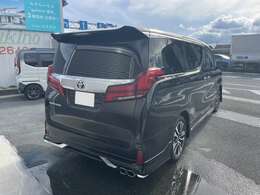 4台積みの積車もあります！遠方での納車など何でもご相談ください！しっかりメンテナンスした後、お届けします。