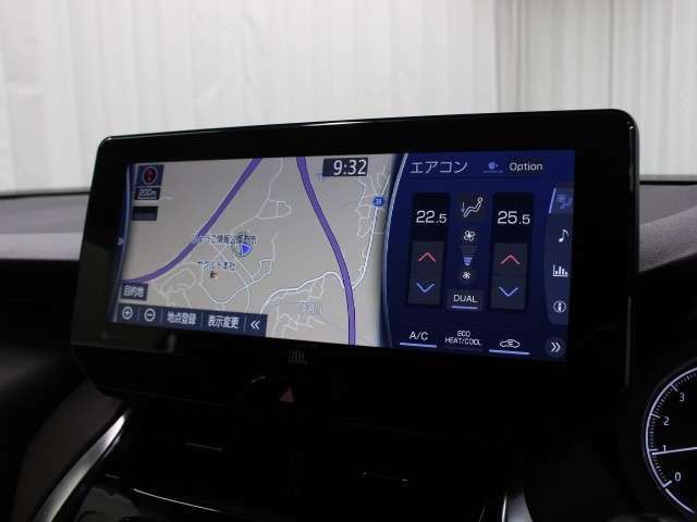 SDナビ+JBLプレミアムサウンドシステム！高精細12.3型TFTワイドタッチディスプレイを搭載。フルセグTVに対応、USB/AUX端子も装着です。(T‐Connectは別途有料)