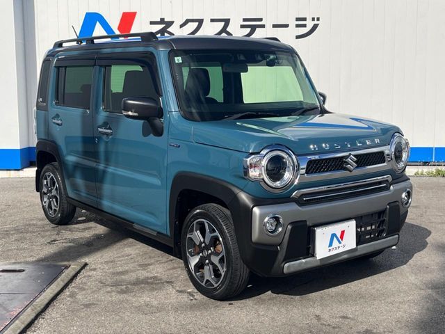 大好評のボディコーティング「弾スプラッシュコート」もご納車までに施工可能。通常のガラスコートと異なる、耐久年数6年の無機質ガラスコーティングが、ボディをキレイな状態に保ってくれます。