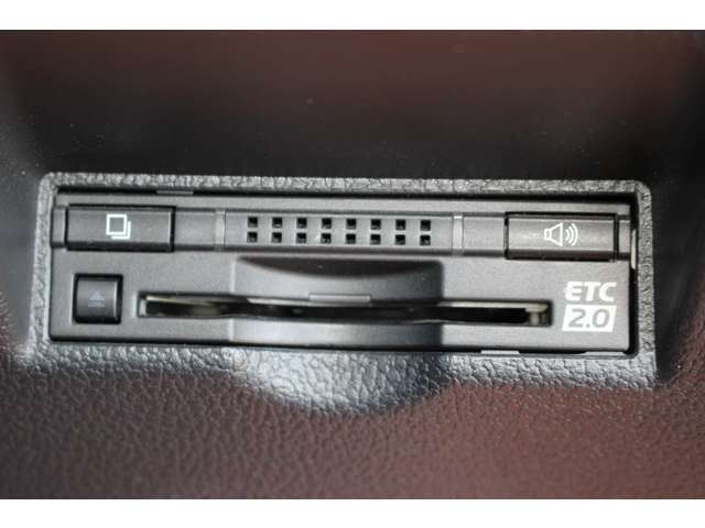 衝突軽減ブレーキ♪車検整備付♪ナビTV♪バックモニター♪スマートキー♪Bluetooth♪シートヒーター♪ETC♪レザーシート♪コーナーセンサー♪