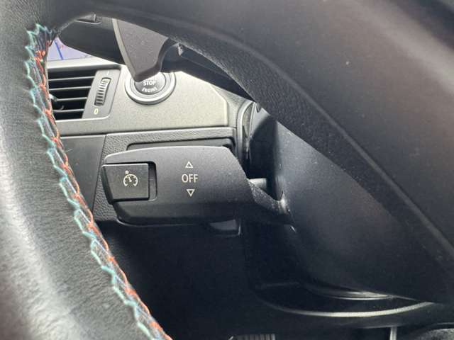 自動車販売以外にも、カスタム・Dampers・タイヤ、ホイールからナビ、モニター、スピーカー、ドラレコ取り付け・メンテナンス・修理・車検、鈑金、各種パーツ販売取付、持込も対応しています。お気軽にご相談ください
