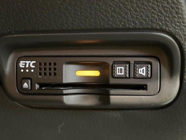 【ETC】高速道路の料金所をストレスなく通過！話題のスポットやサービスエリアに多い「スマートIC」利用時は必須のアイテムです。当店でセットアップを実施、ご納車当日からすぐにご利用いただけます！
