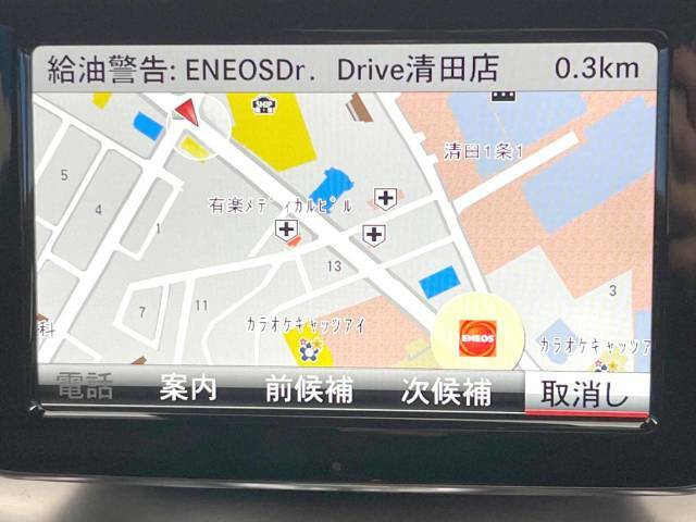 ●純正ナビ:一体感のあるナビは、高級感ある車内を演出してくれます。Bluetooth再生などオーディオ機能も充実しておりますので、運転もより楽しめます♪