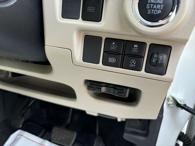 気になる点がございましたら、お気軽にお問合わせください。フリーダイヤル、カーセンサー在庫紹介・見積もり依頼メールでお待ちしております♪