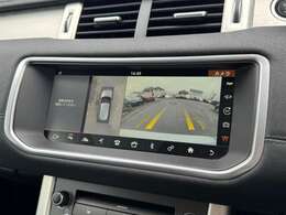 【全周囲モニター】を装備しております。全周囲カメラで危険察知。狭い駐車場でも安心して駐車できますね。