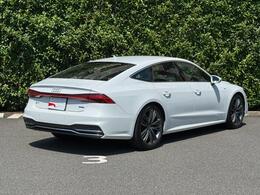 アウディ認定中古車延長保証制度お客様のご希望により、保証期間を有償にて更に一年間延長することが可能です。　アウディの安心なカーライフをお約束します。 詳細はスタッフまでお気軽にお問合せください。