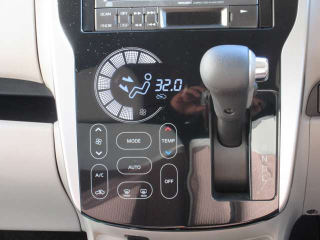 CVTインパネシフトです