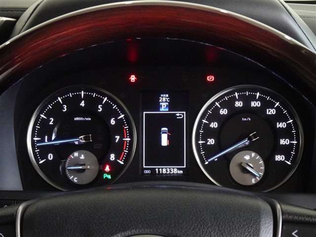 機能的で高級感のあるメーターです。