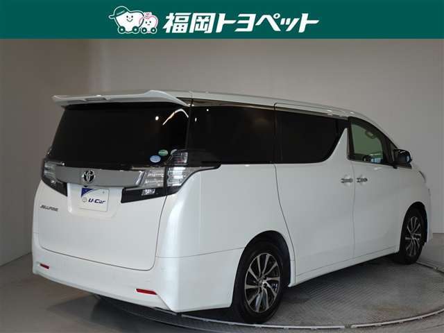 色は人気のホワイトパールクリスタルシャインです。