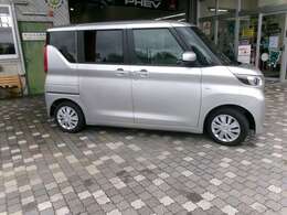 弊社の車は三菱認定中古車で1年間の保証付です。全国の三菱ディーラーで保証修理が受けられます。詳しくは弊社スタッフにお問合せ下さい。