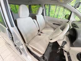 運転席シート廻りは使用感も少なく、良好な状態となっています。丁寧に使われていたことがよくわかりますね。